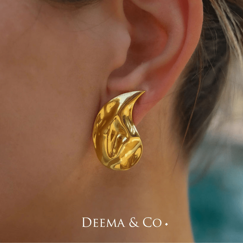 Baran Drop Hammered Earrings - Model