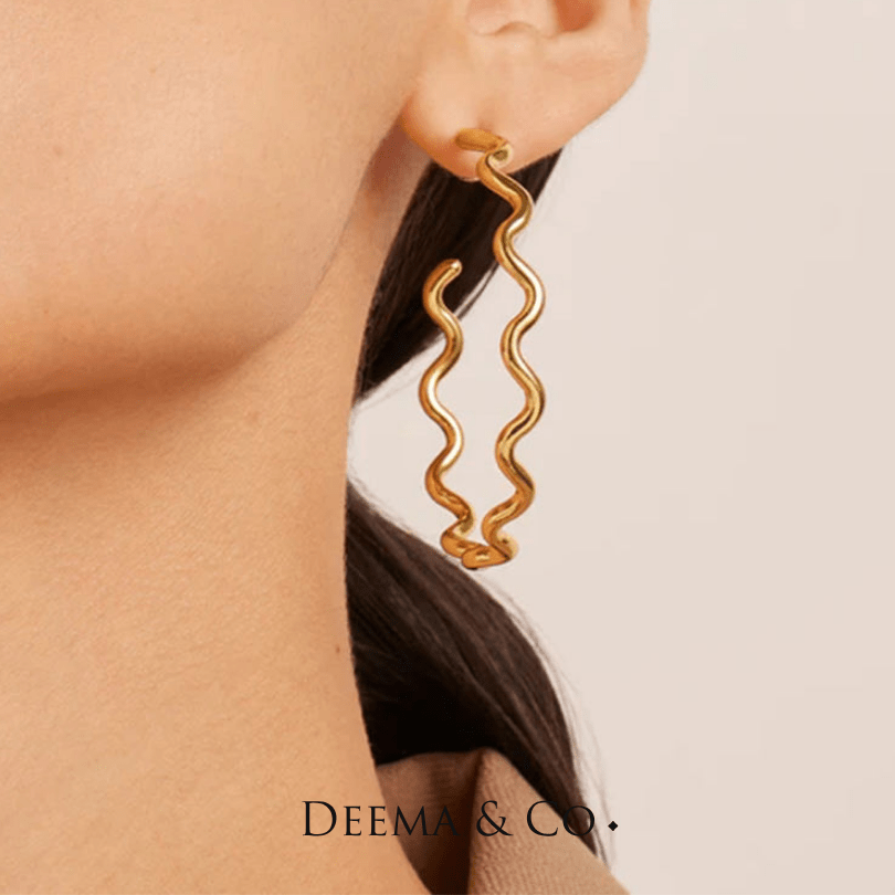 Skylar Big Hoops - Model